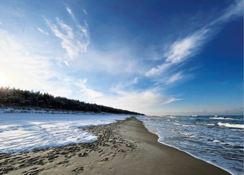 Karwia, winter beach